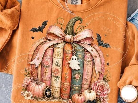 Book pumpkin tee