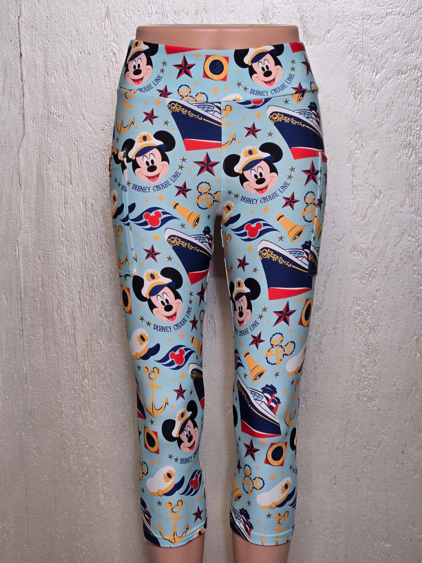 Cruise mouse capris and biker shorts with pockets