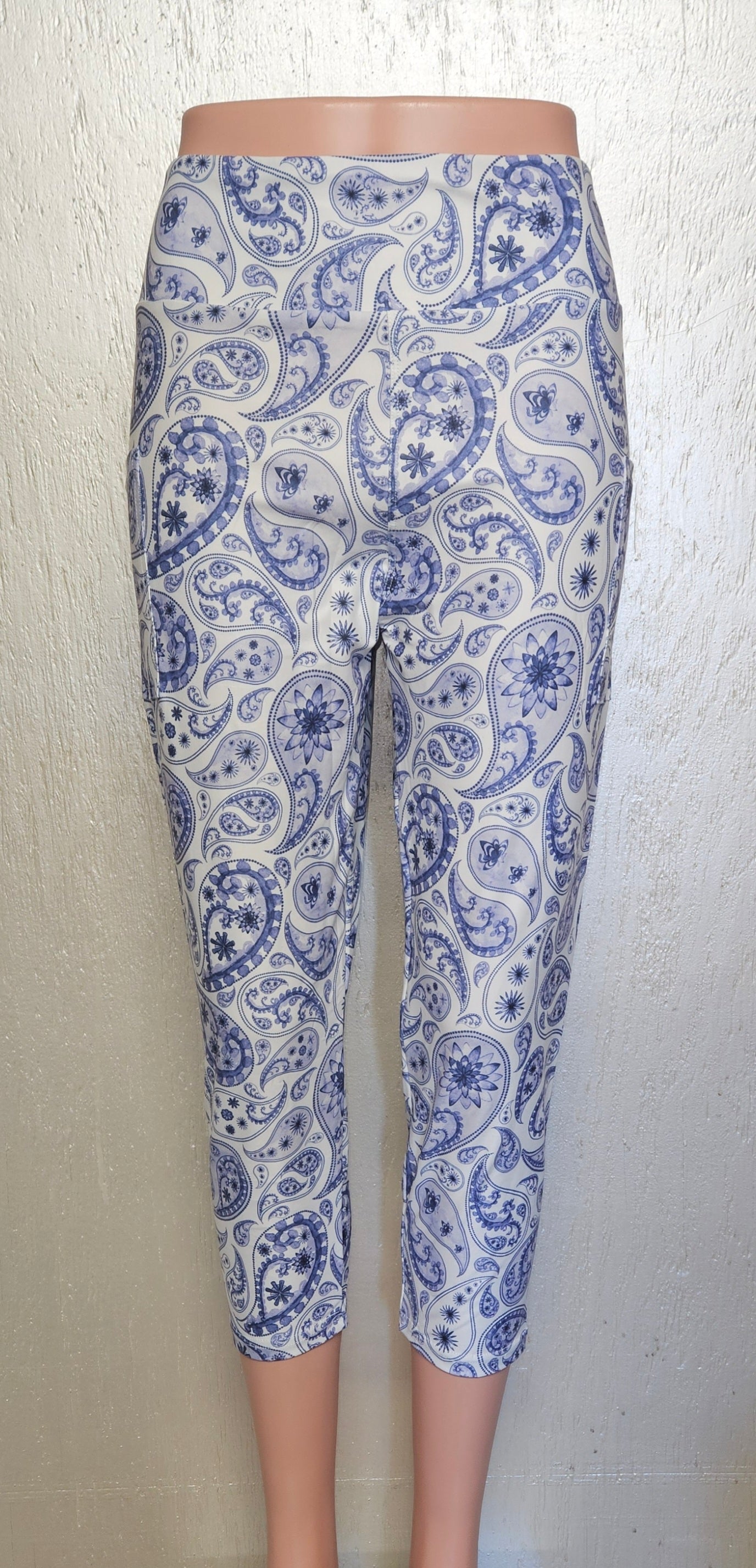 Paisley leggings and capris with pockets