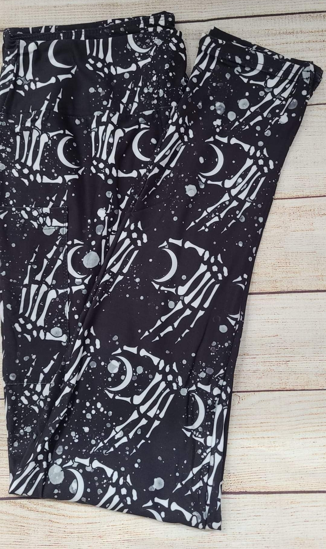 Skeleton Hand with pockets instock