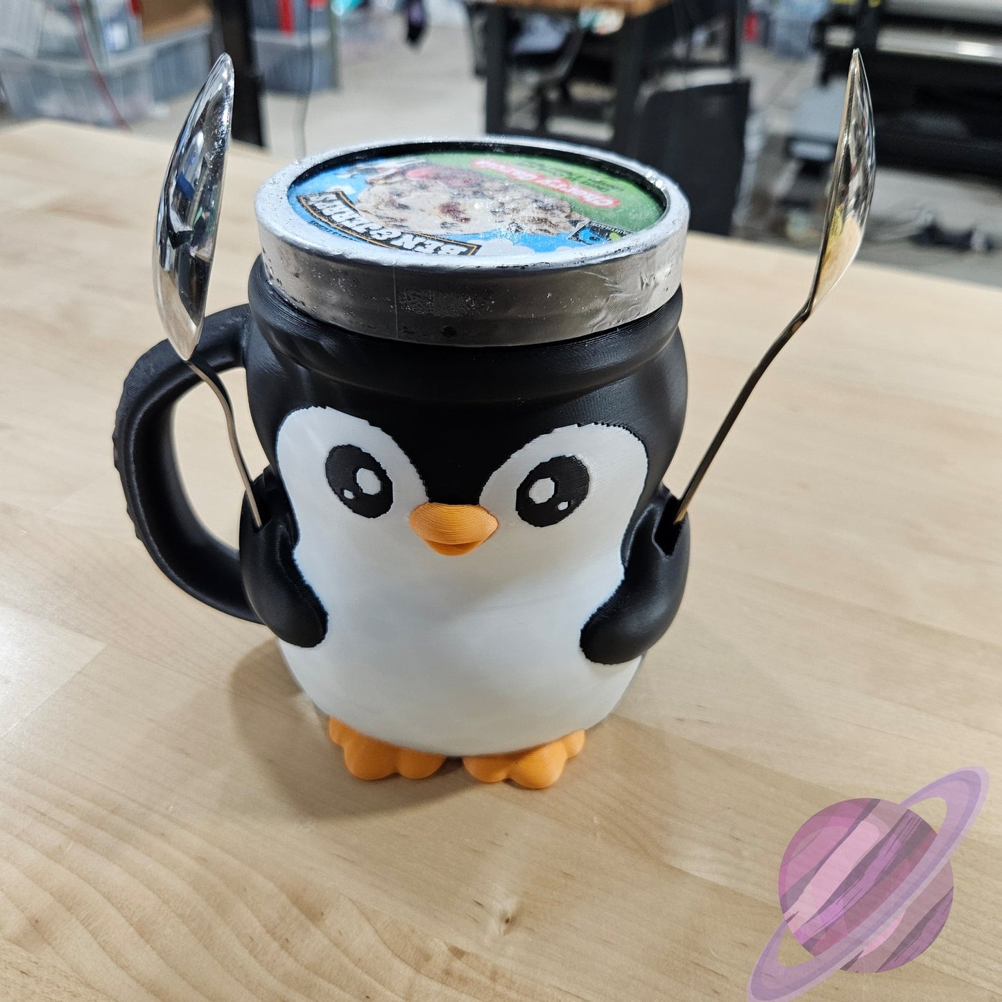 PEBBLE THE PENGUIN ICE CREAM PINT HOLDER
