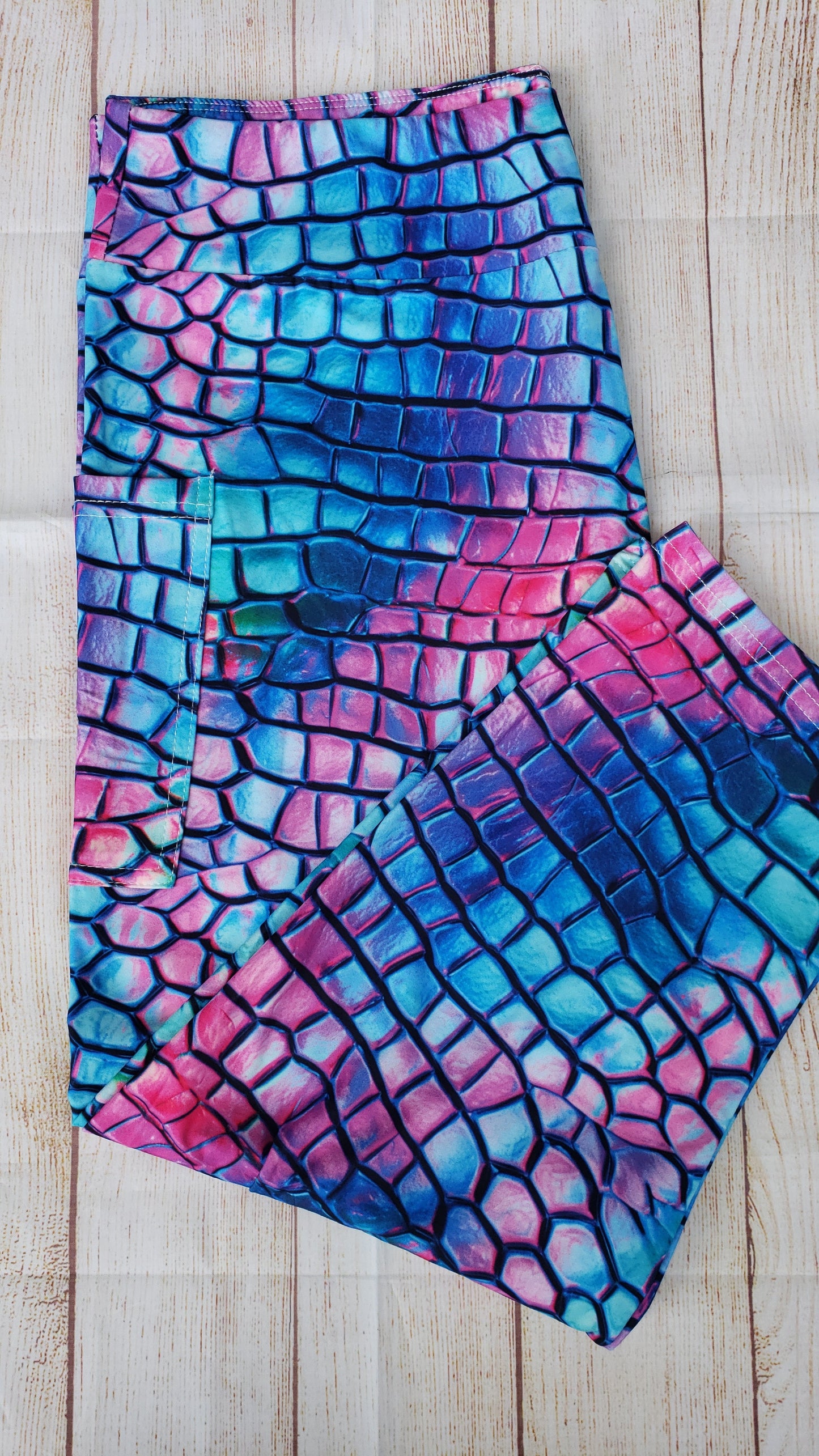 Iridescent alligator skin capris with pockets