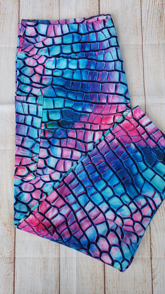 Iridescent alligator skin capris with pockets