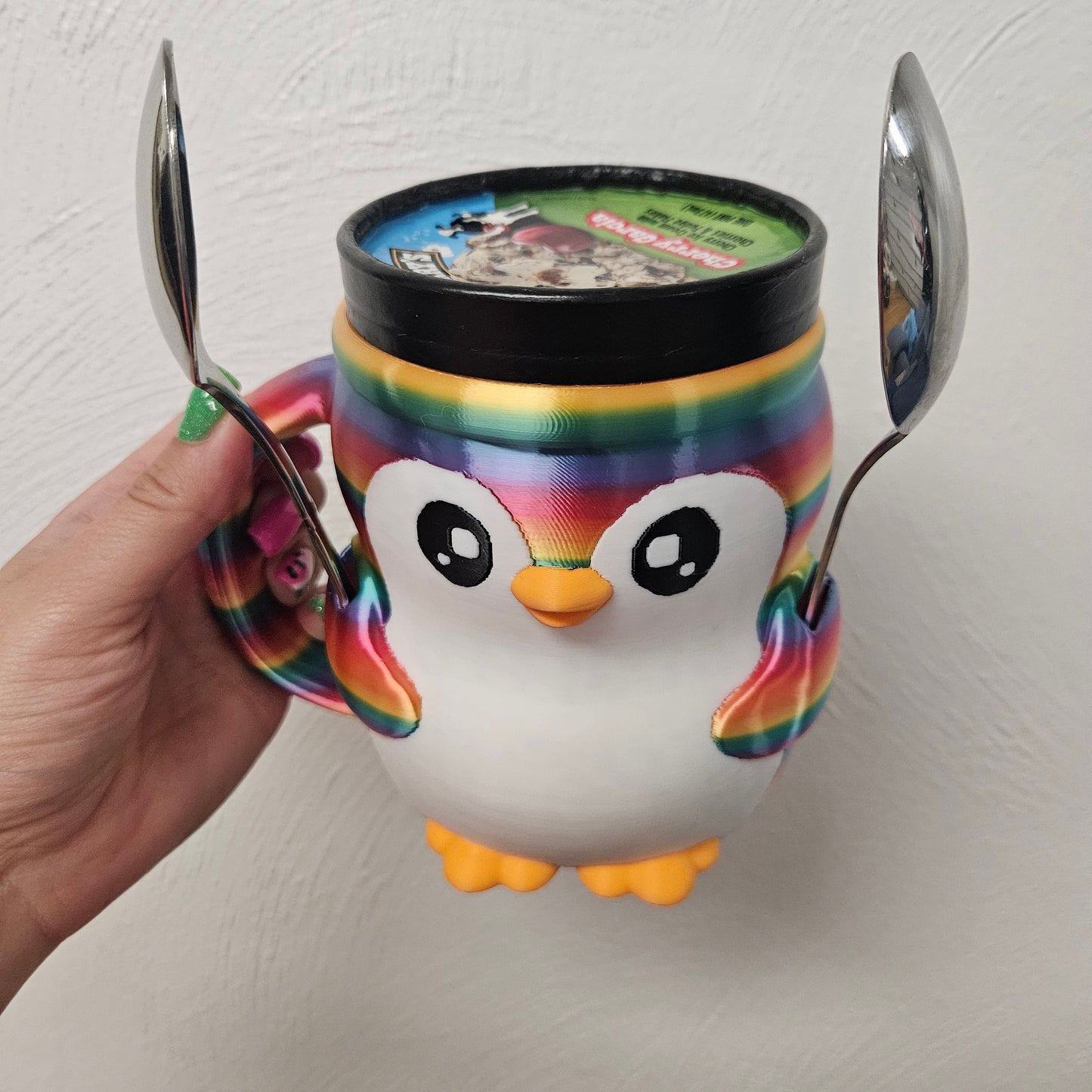PEBBLE THE PENGUIN ICE CREAM PINT HOLDER