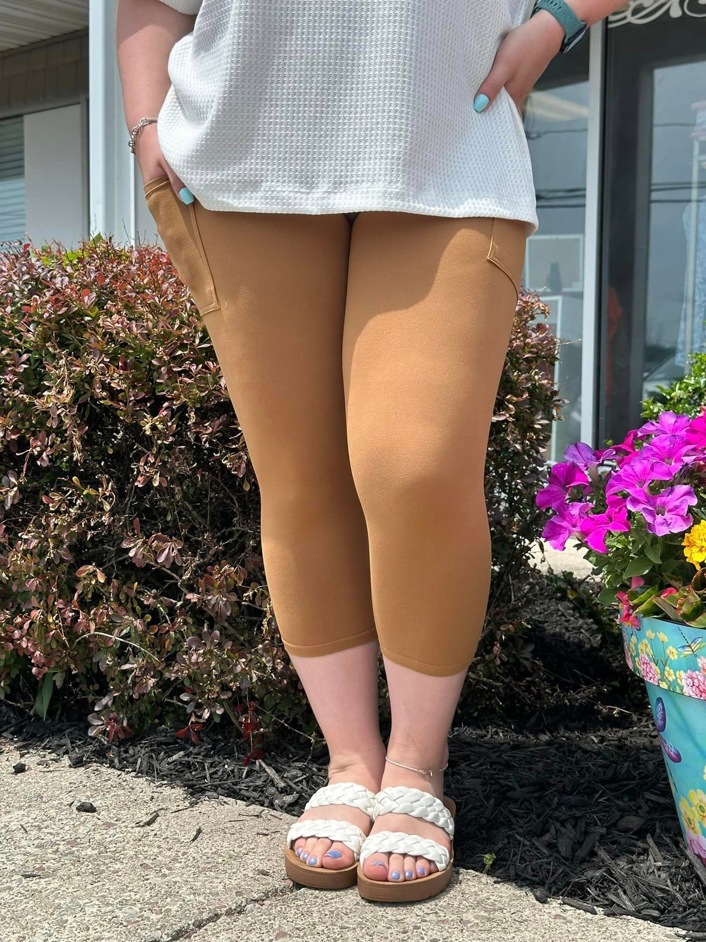 Caramel Capri & Leggings w/ Pockets