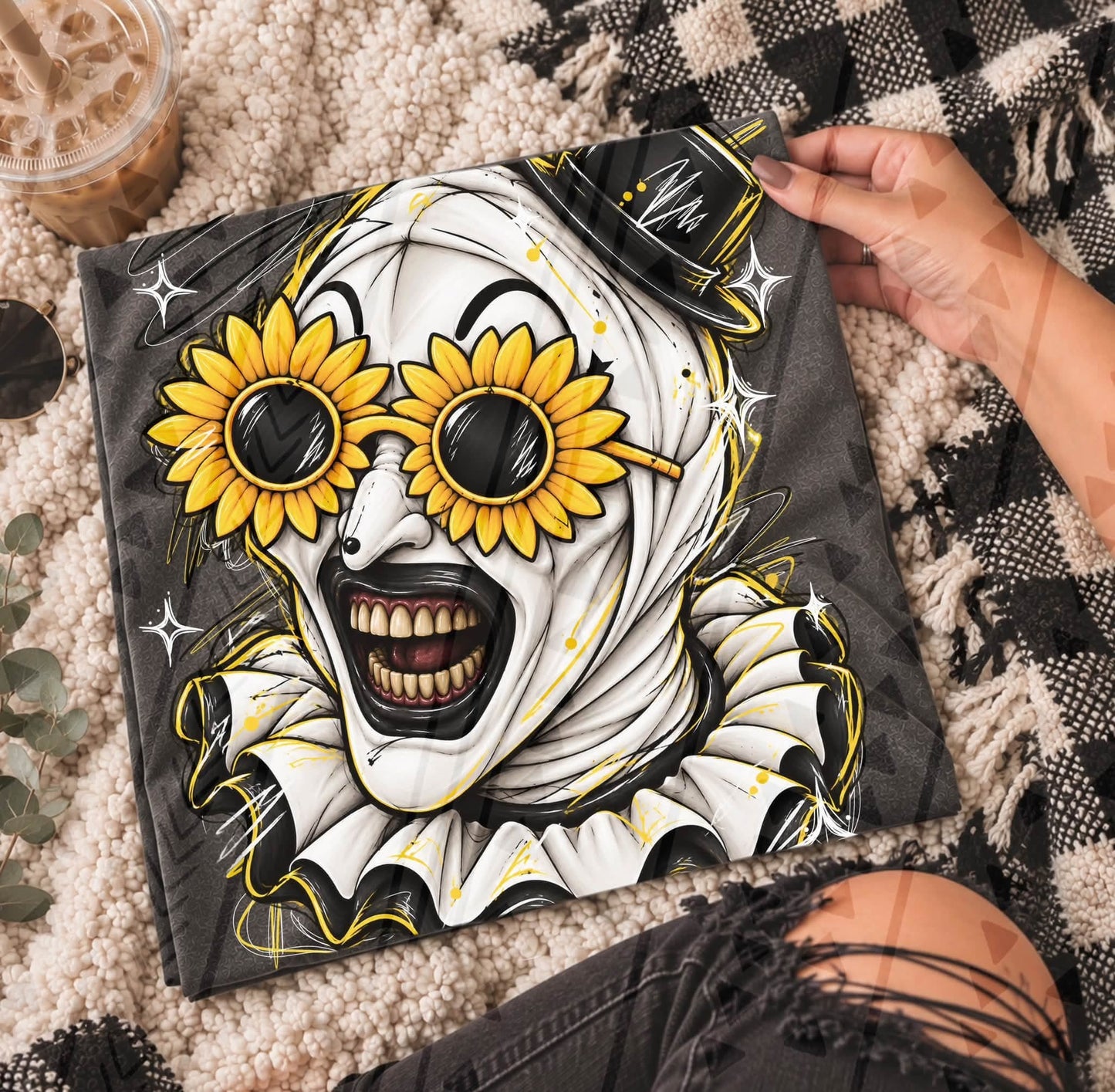 SKETCHY CLOWN TEE