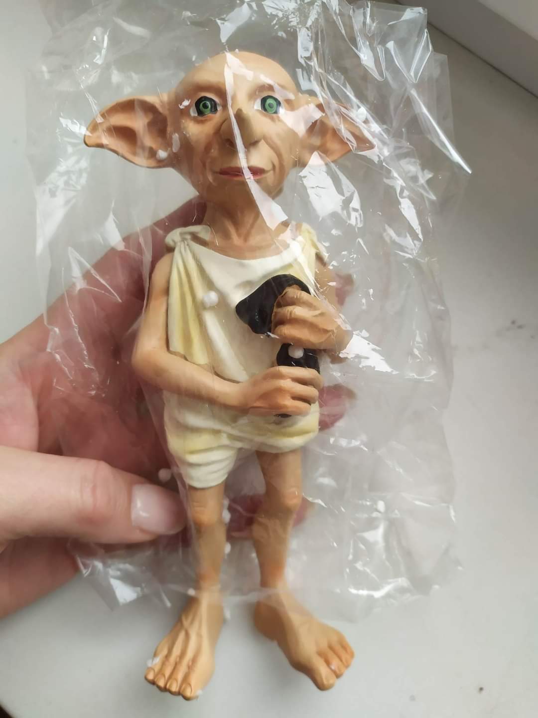 Dobby statue