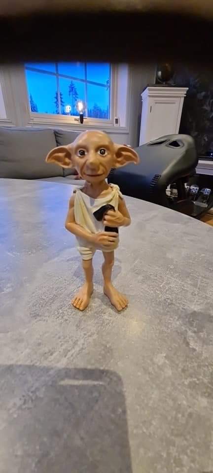 Dobby statue