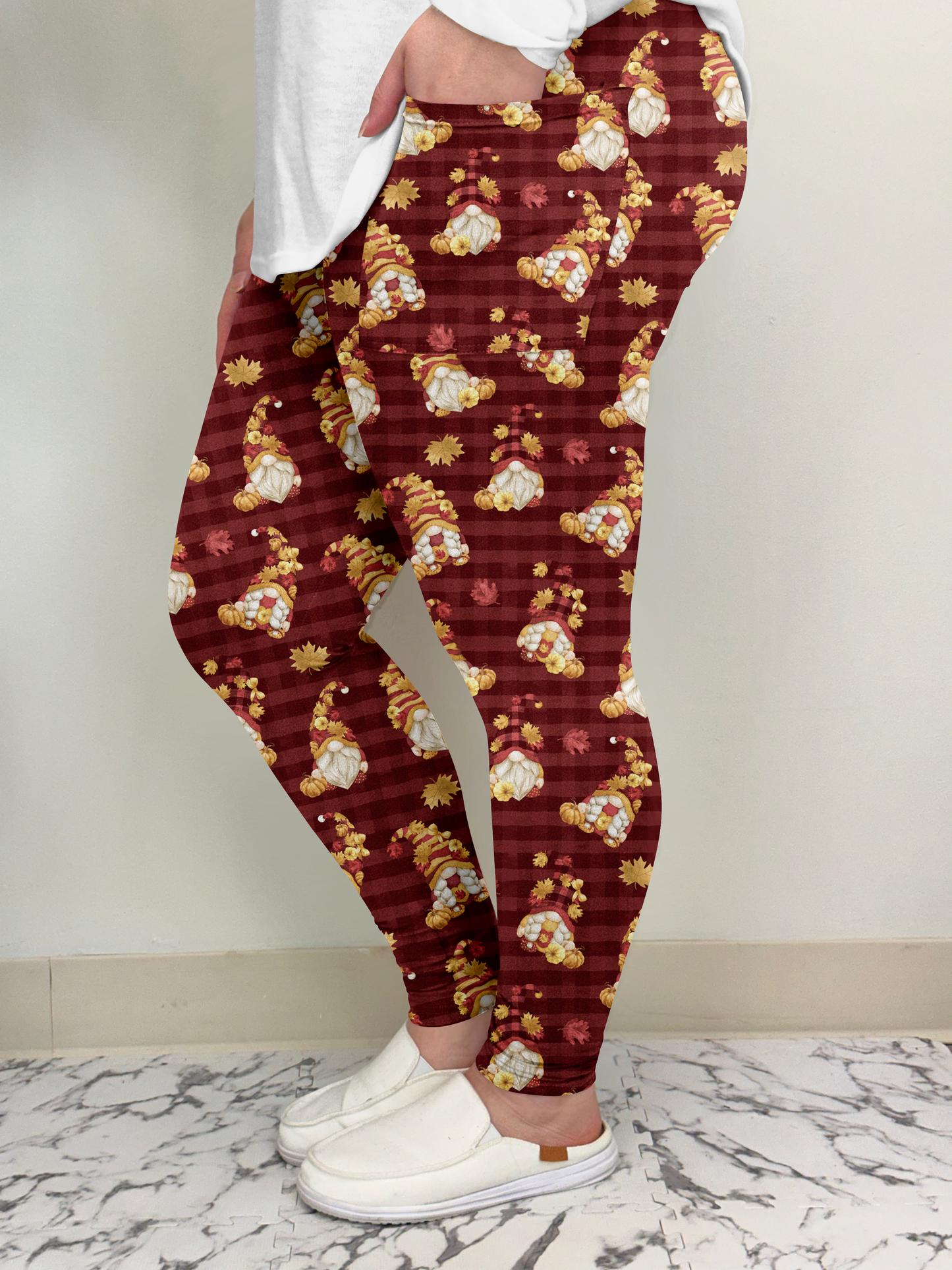 Plaid Gnome Leggings w/ Pockets