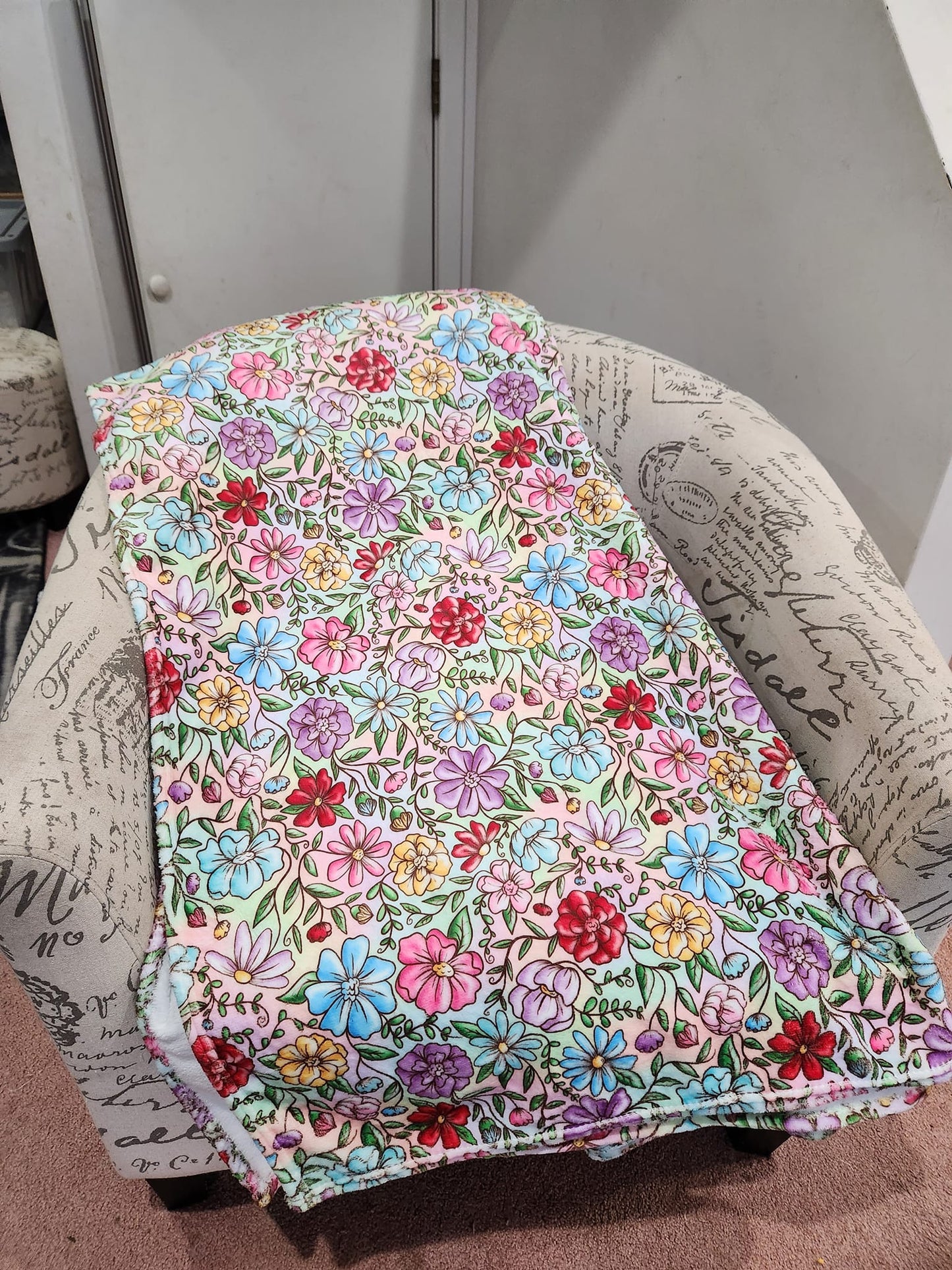 KIRB- GIANT SHAREABLE THROW BLANKET