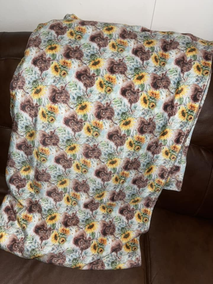 KIRB- GIANT SHAREABLE THROW BLANKET