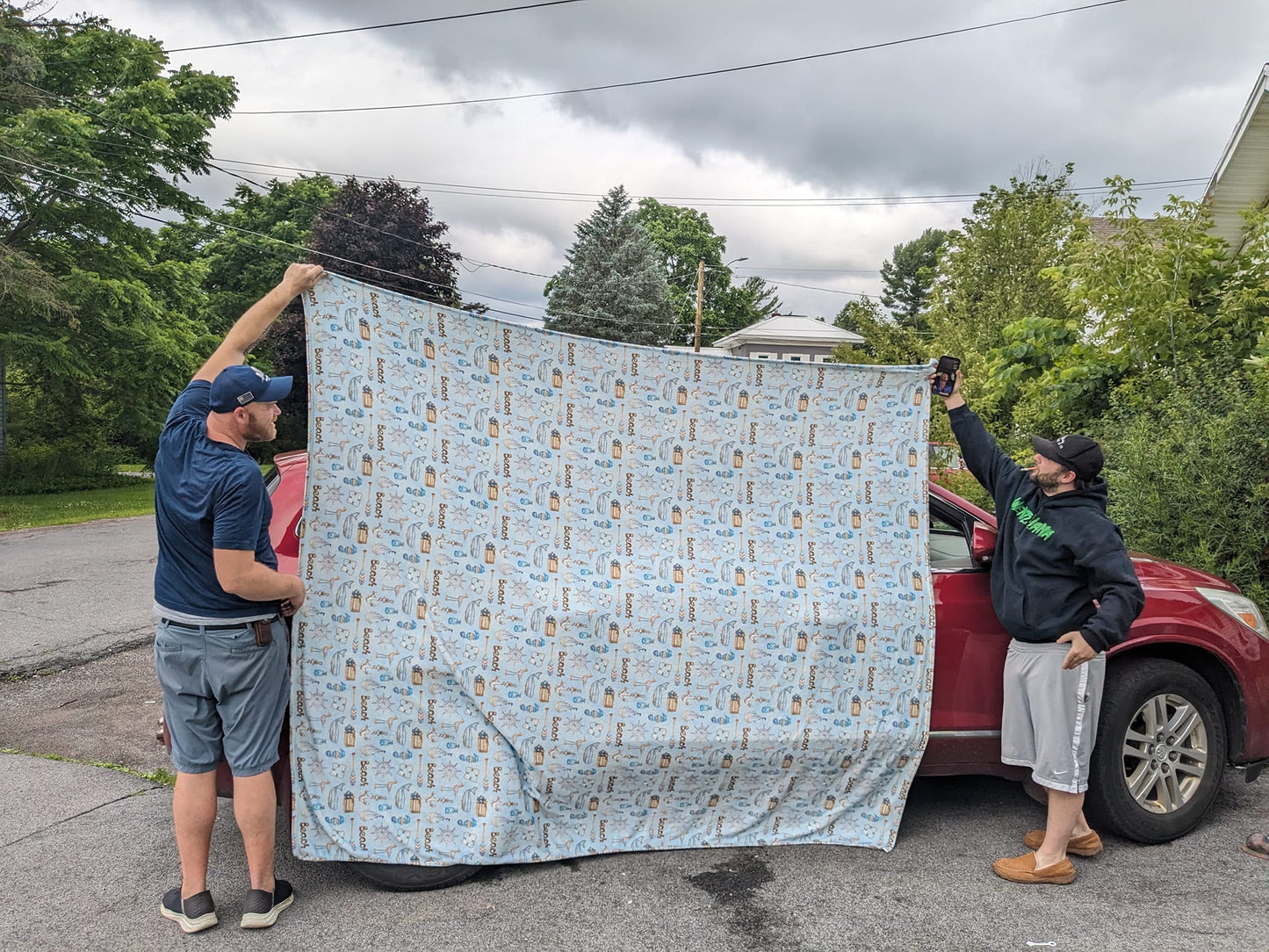 KIRB- GIANT SHAREABLE THROW BLANKET