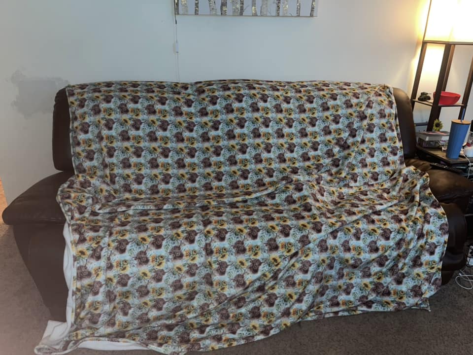 KIRB- GIANT SHAREABLE THROW BLANKET