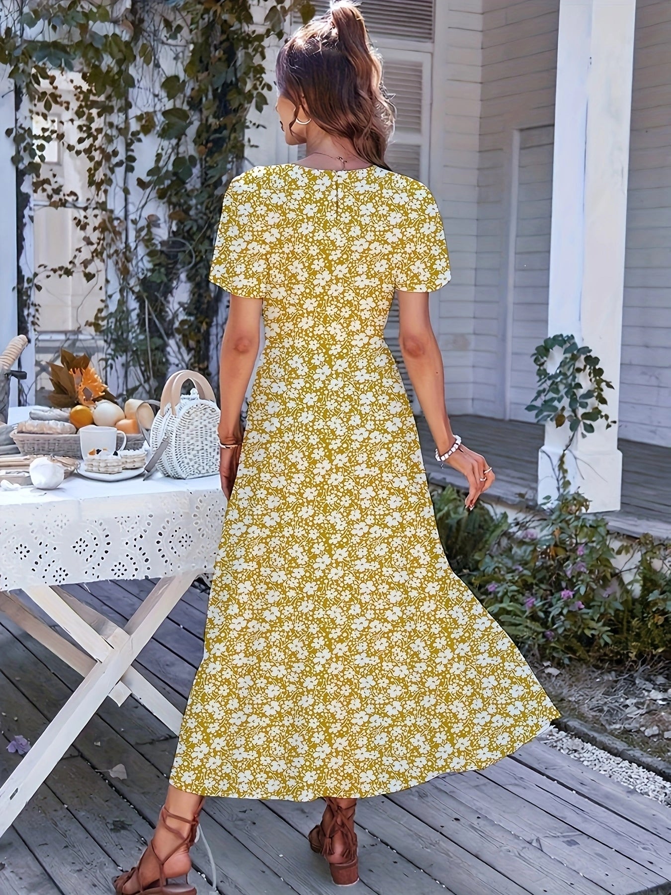Long Floral Maxi Dress – Flowy V-Neck Dress with Side Slit
