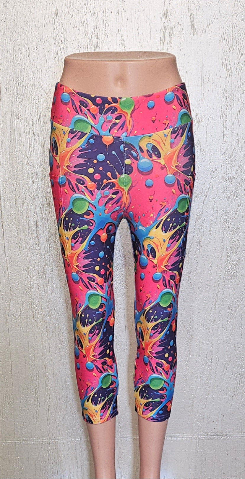 Paint Splatter capris with pockets