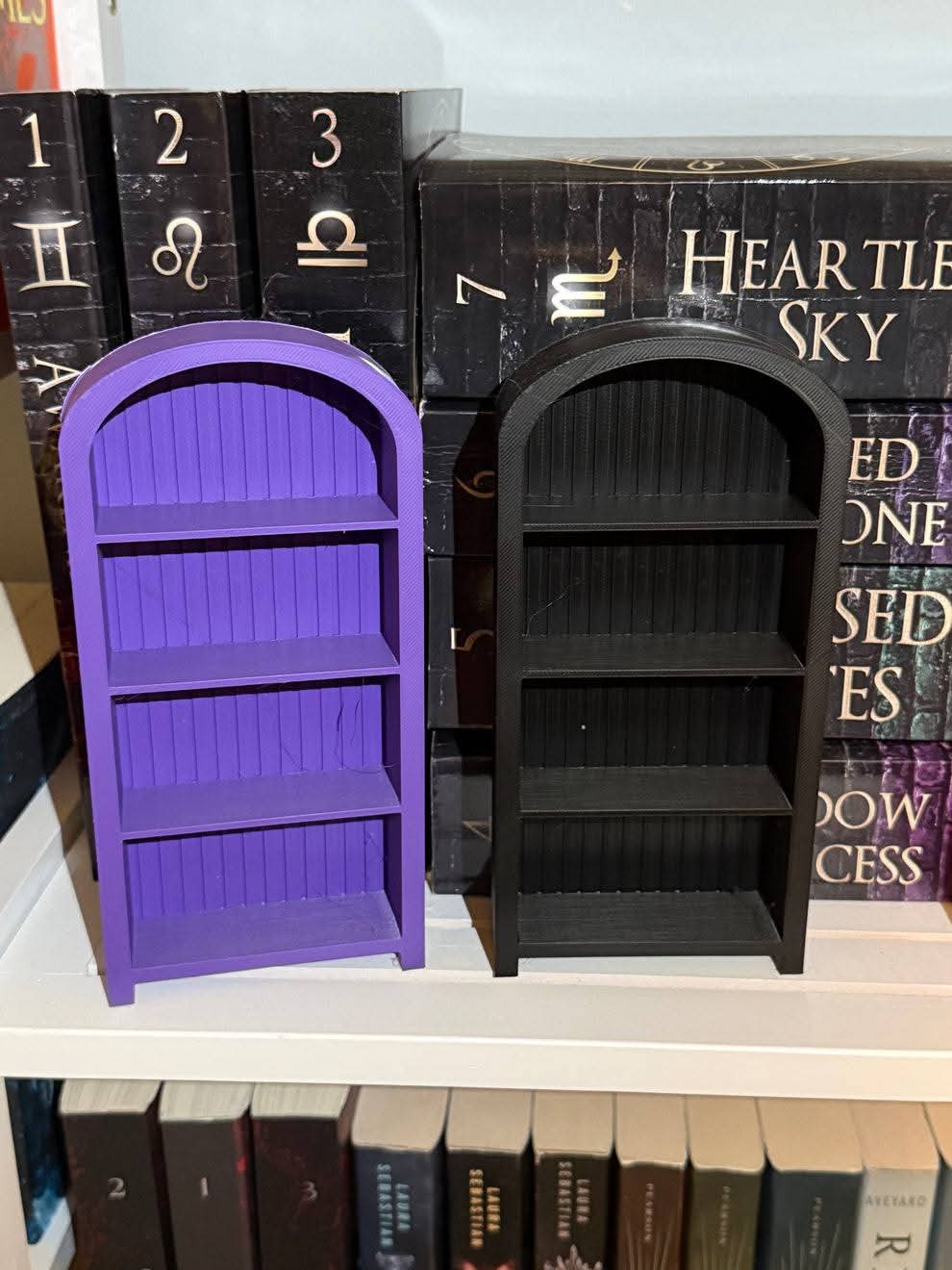 Mini book shelf