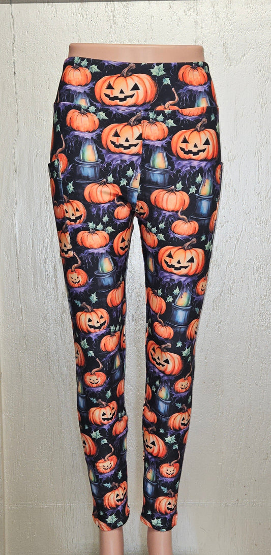 Sprayed Pumpkins leggings with pockets