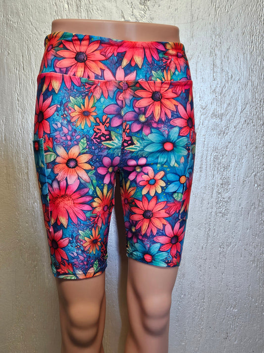 Hipper Flower 8 capris and bike shorts