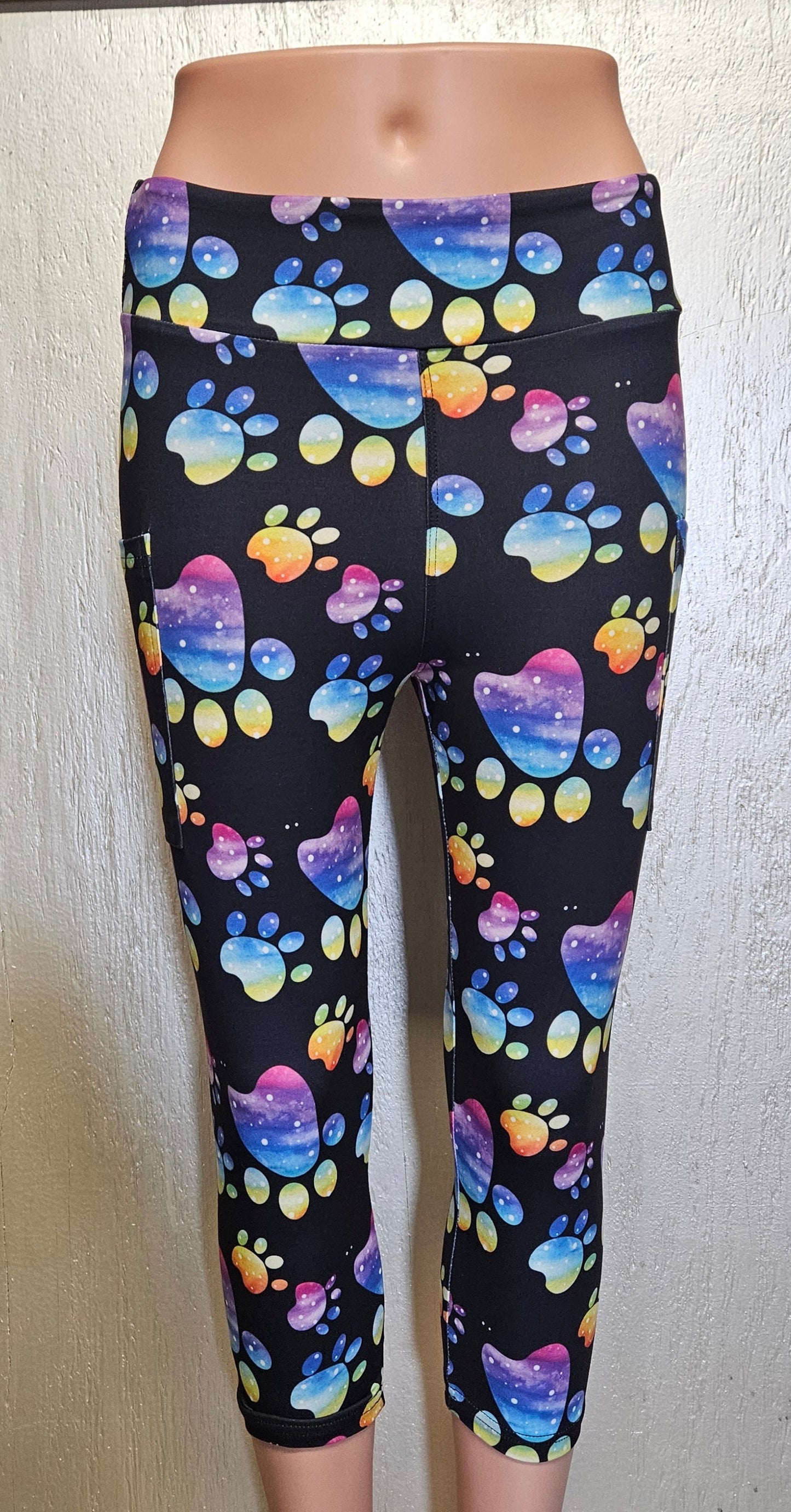 Happy Paws with pockets leggings/capris/shorts