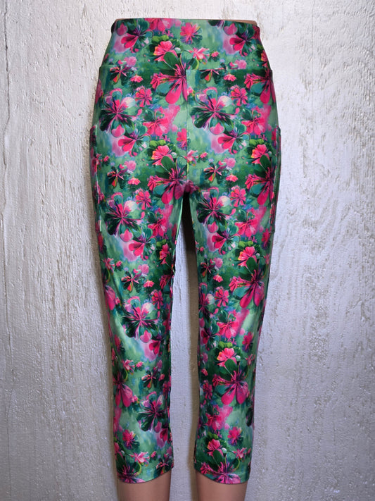 Green and pink leaves capris with pockets