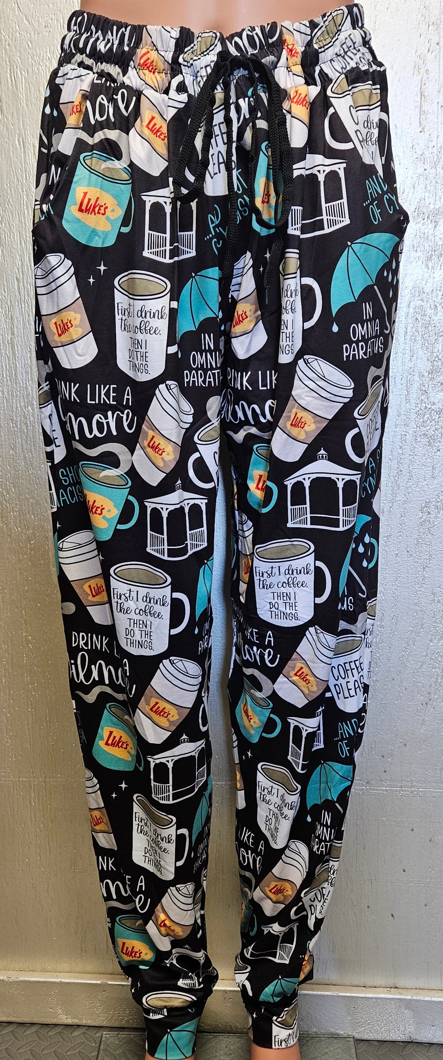 Coffee at Luke's leggings with pockets