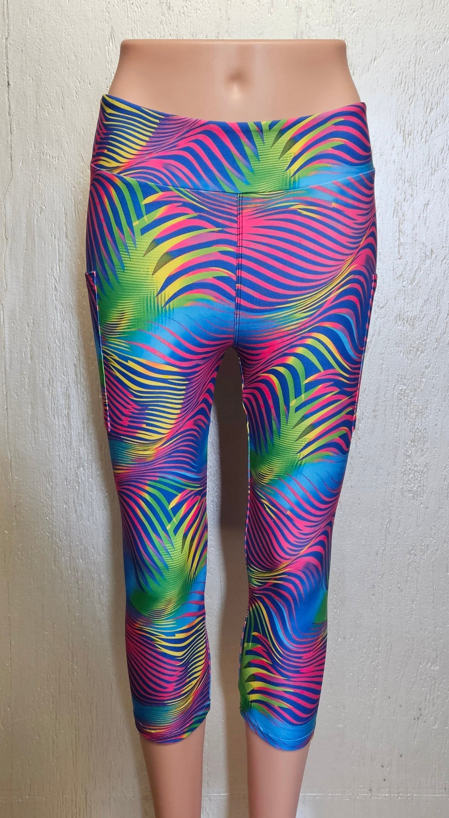 Trippy neon capris with pockets