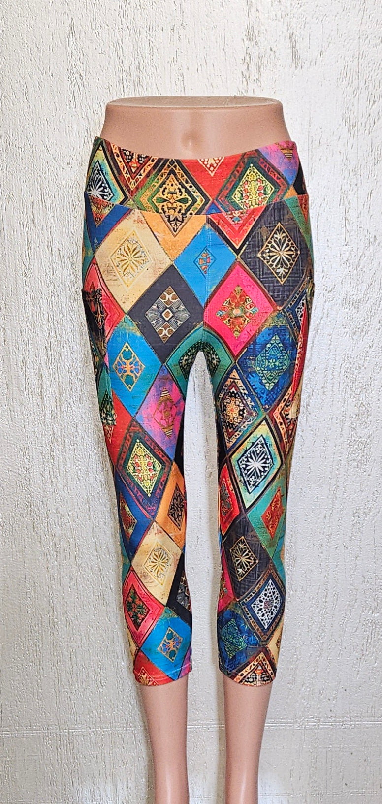 Patchwork capris with pockets