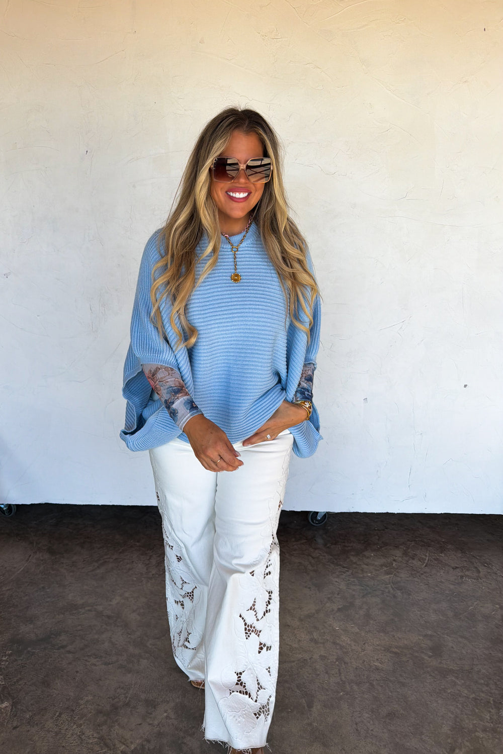 Meg Poncho Sweater Preorder eta beg Feb