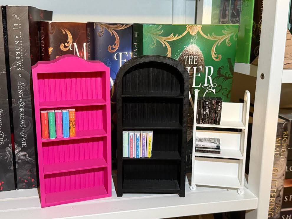 Mini book shelf