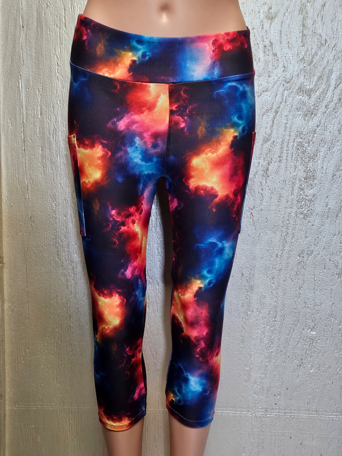 Nebula Topaz leggings and capris with pockets