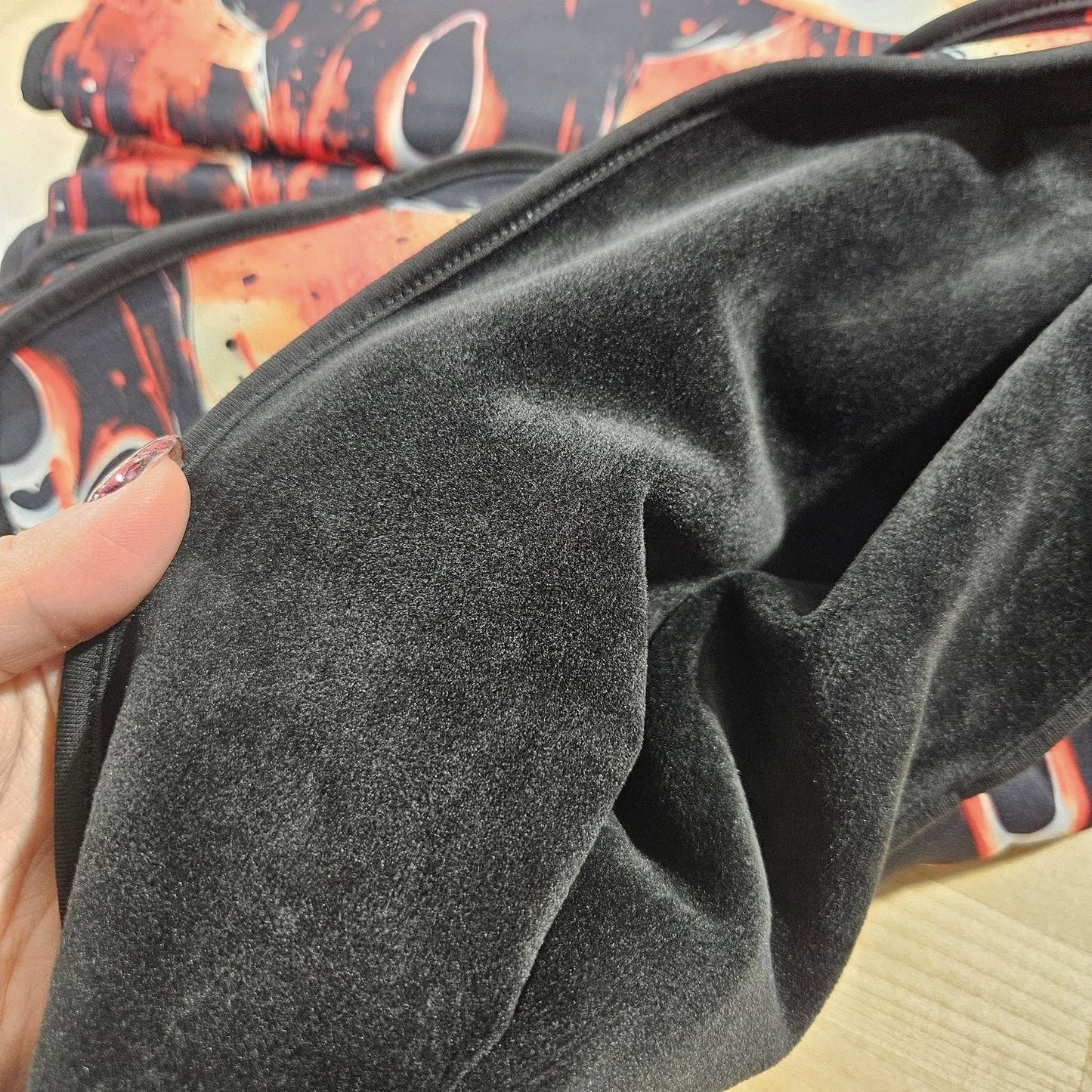 COL FB-SEQUIN THROW BLANKET RUN-SOFT CLOSE 8/9-HARD CLOSE 8/11
