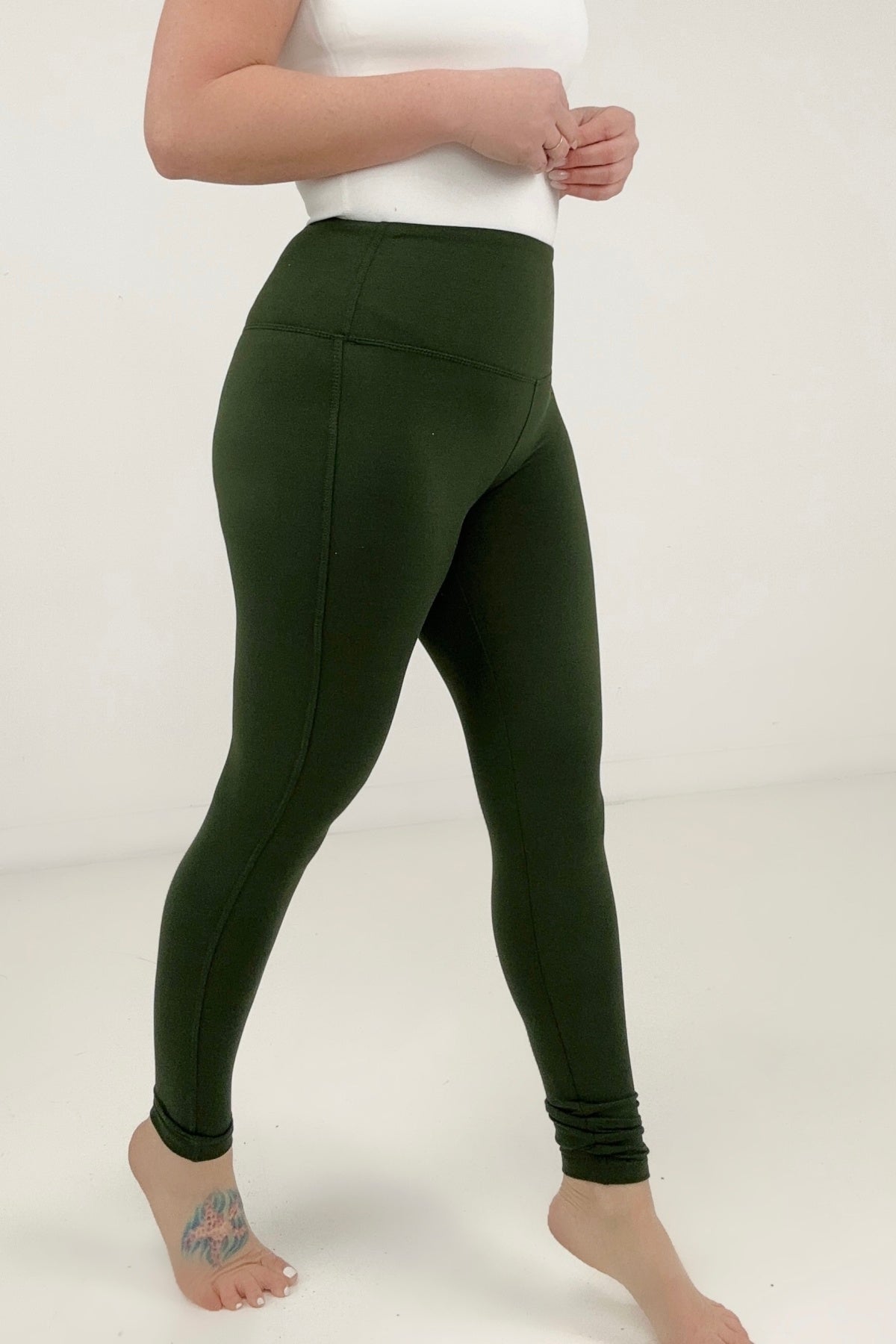 Zenana Premium Microfiber Wide Waistband Leggings – The Clothing Loft  Boutique