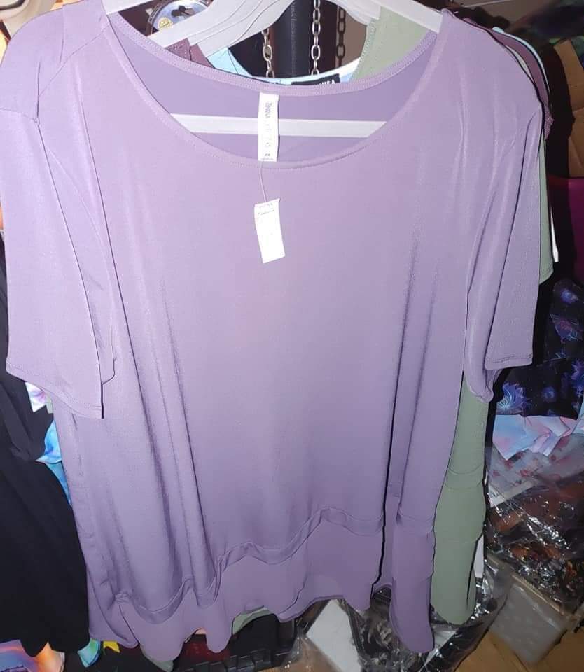 Zenana final markdown small light purple blouse