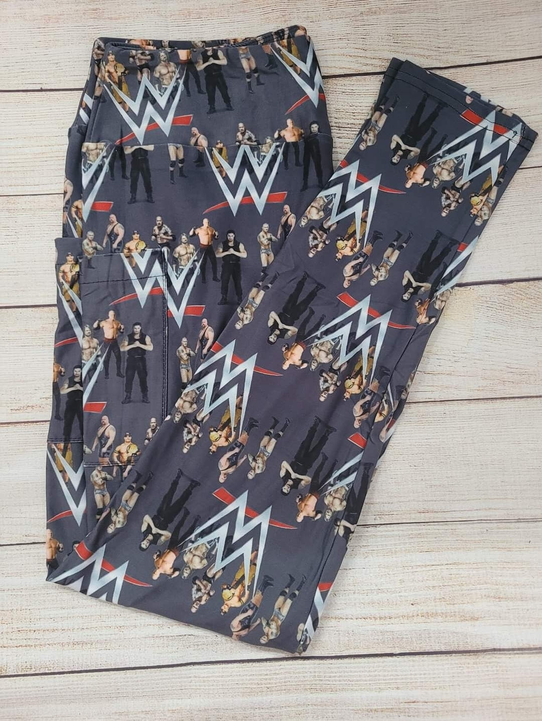 WWE leggings and Capris with pockets